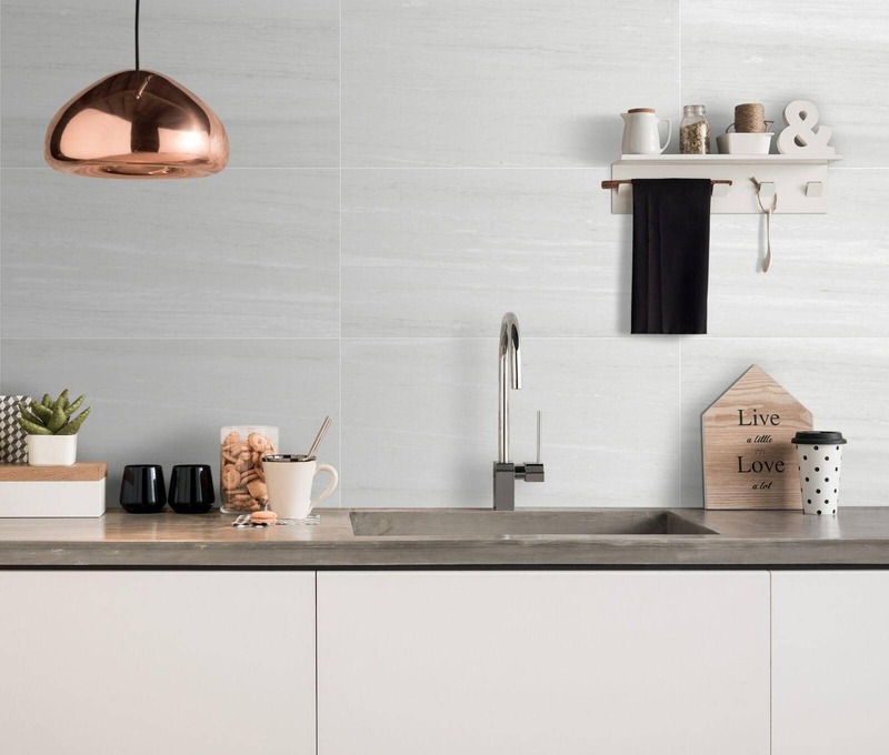 Gạch Eurotile 30x60cm ốp lát phòng bếp