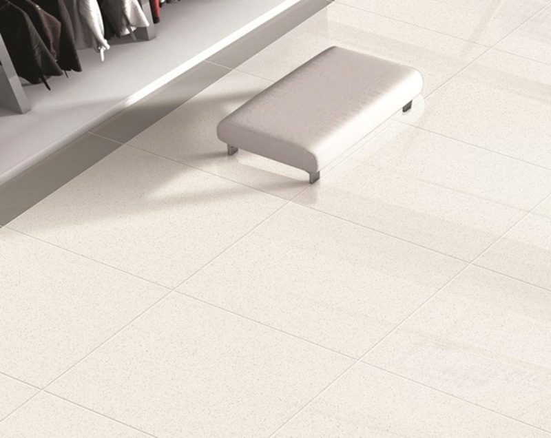 Gạch lát nền phòng khách 80x80cm